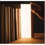 BSイッピン|埼玉小川和紙や本型のLED照明 1 night book