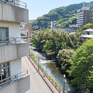 ヒルナンデスで紹介の湯河原にあるホテル